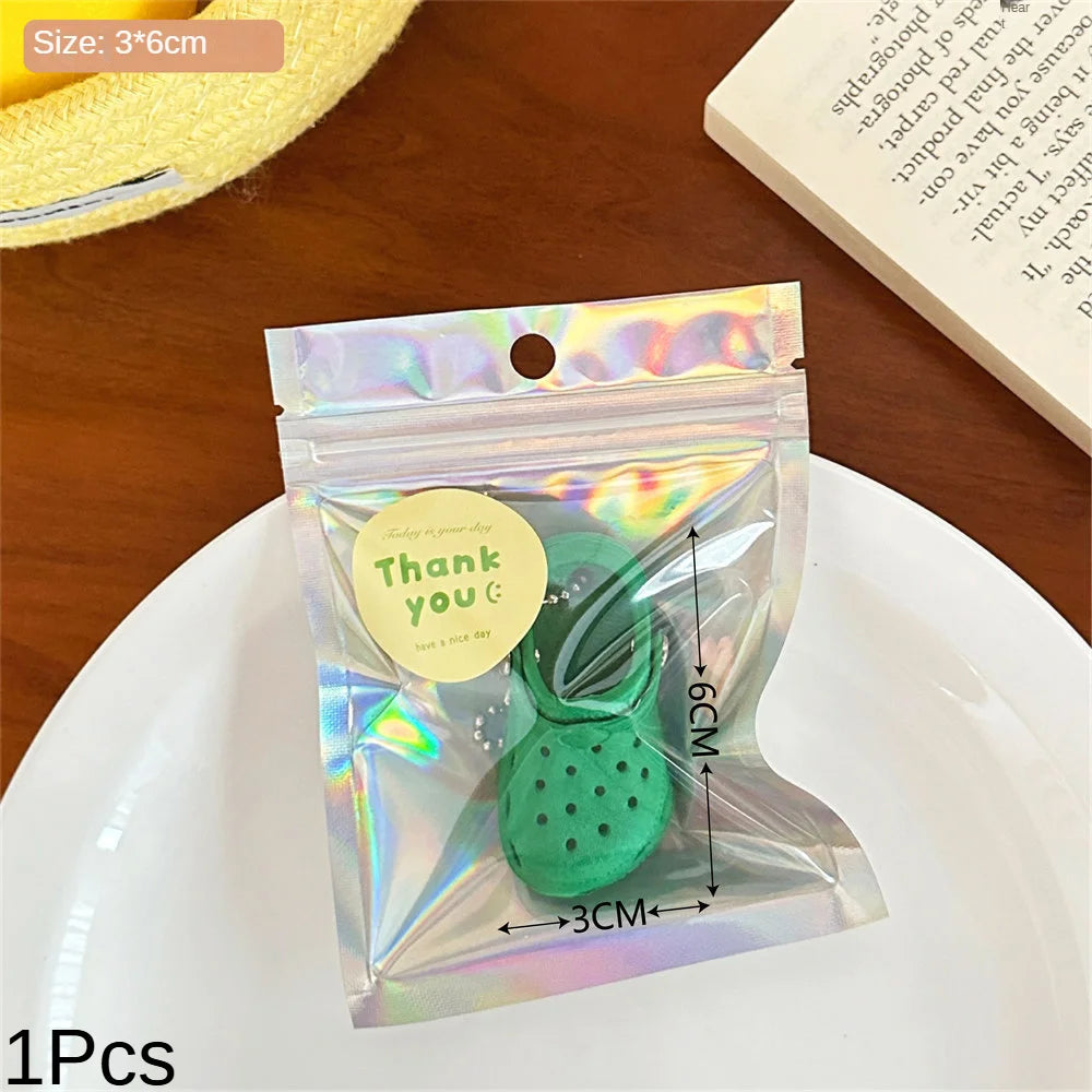 Creative Simulation Mini Slippers Pendant Cute Hole Shoes Keychain Pendant For Couples Versatile Small Accessories Pendant ﻿