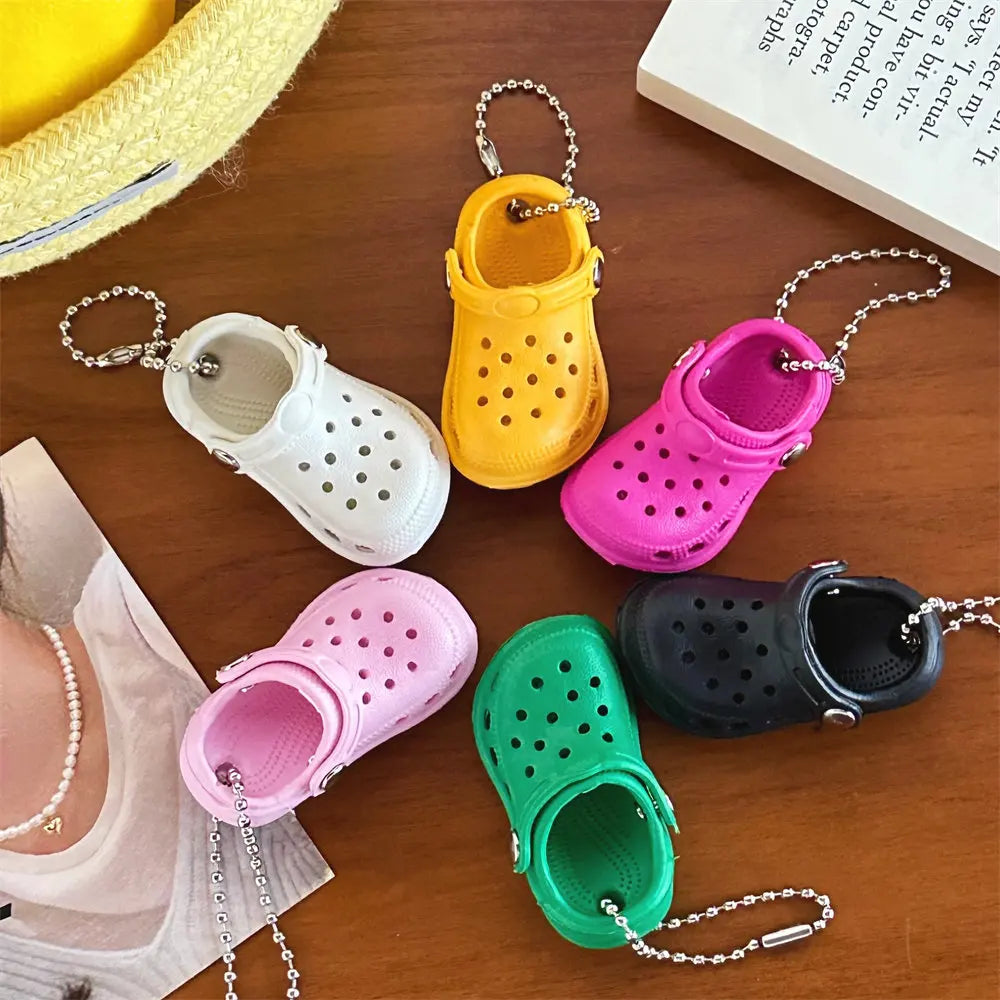 Creative Simulation Mini Slippers Pendant Cute Hole Shoes Keychain Pendant For Couples Versatile Small Accessories Pendant ﻿