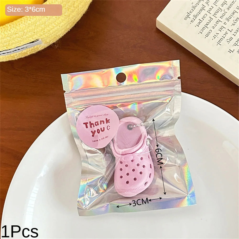 Creative Simulation Mini Slippers Pendant Cute Hole Shoes Keychain Pendant For Couples Versatile Small Accessories Pendant ﻿